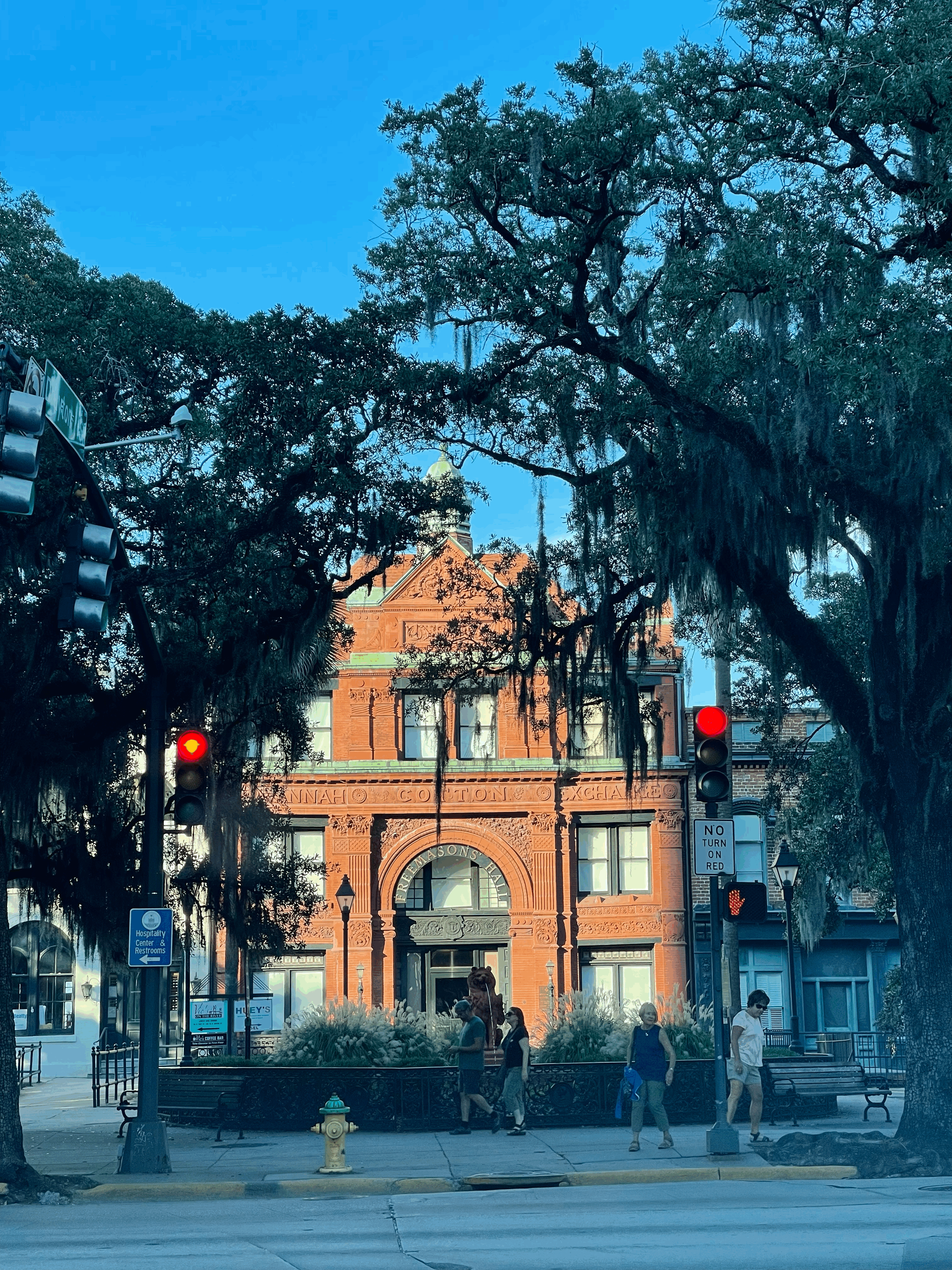 A Calorie-Filled Afternoon in Savannah, GA